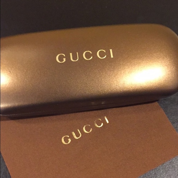 New Gucci case and lens cloth