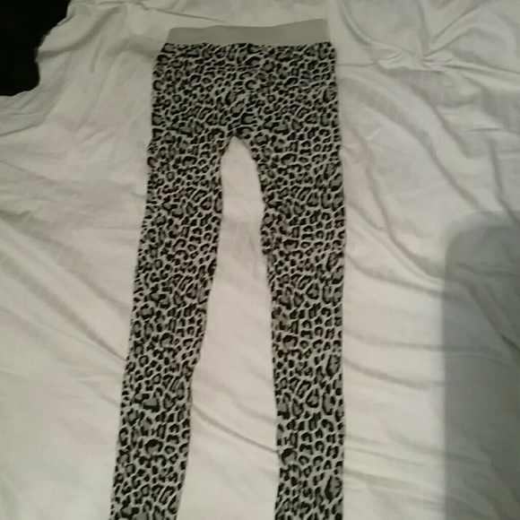 Leopard leggings