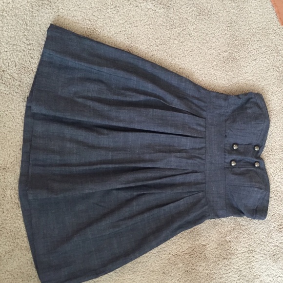 Short strapless denim dress