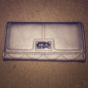 Metallic wallet