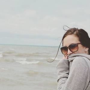 Meet your Posher, Alexandria