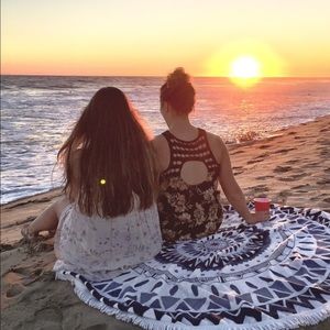 Meet your Posher, Whitney