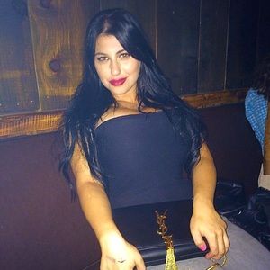 Meet your Posher, Renee