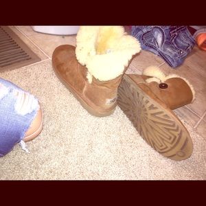 Chestnut colored Bailey button uggs