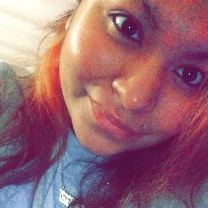 Meet your Posher, Roxana