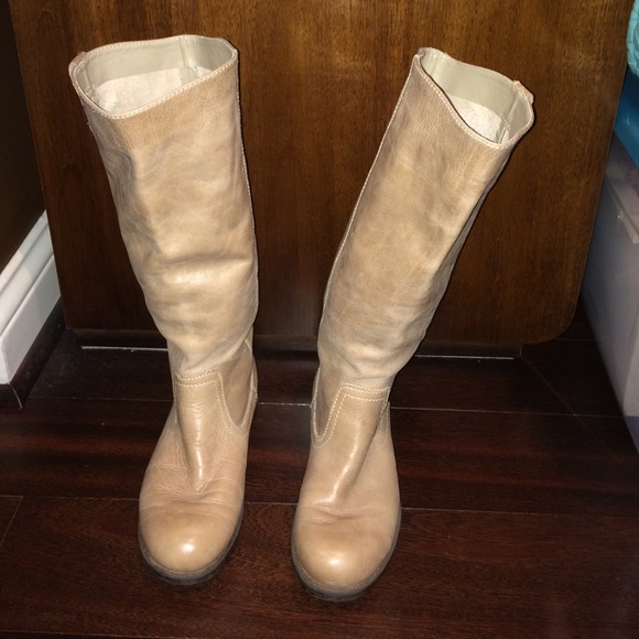 Kenneth Cole Tried and Tied boots