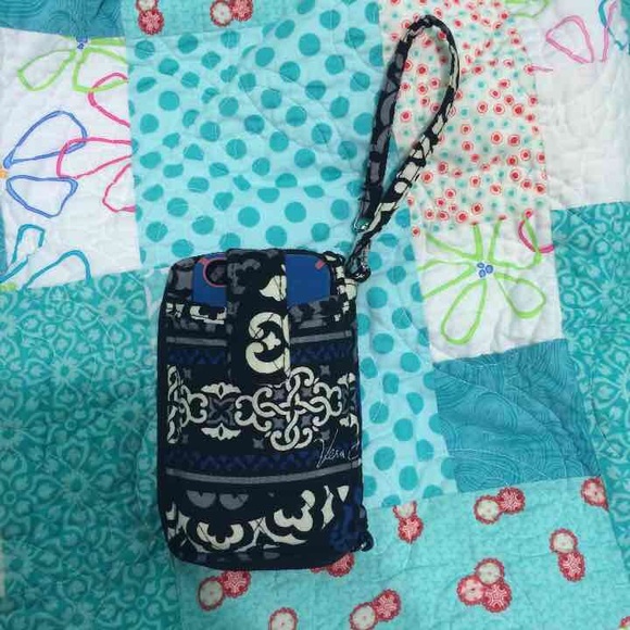 Vera Bradley iPhone wristlet