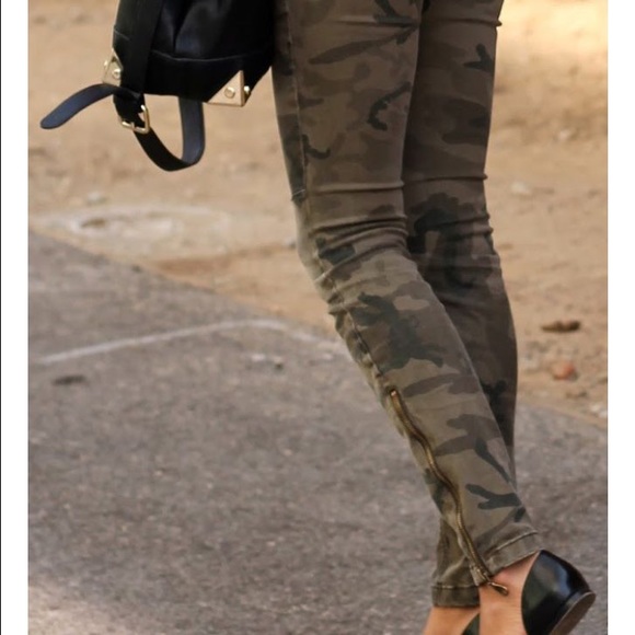 Zara Camo Pants