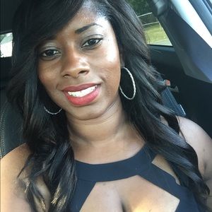 Meet your Posher, Crystal