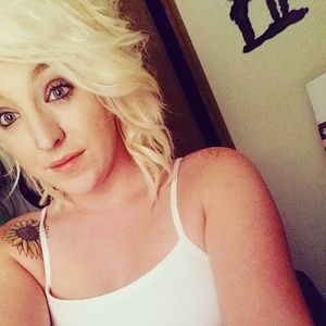 Meet your Posher, Becca
