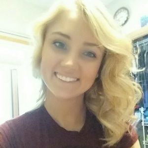 Meet your Posher, Lauren