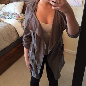 *TONIGHT ONLY* Lightweight H&M Coat