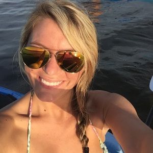 Meet your Posher, Melissa