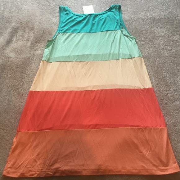 Boutique Color Block Tank - Picture 3 of 4