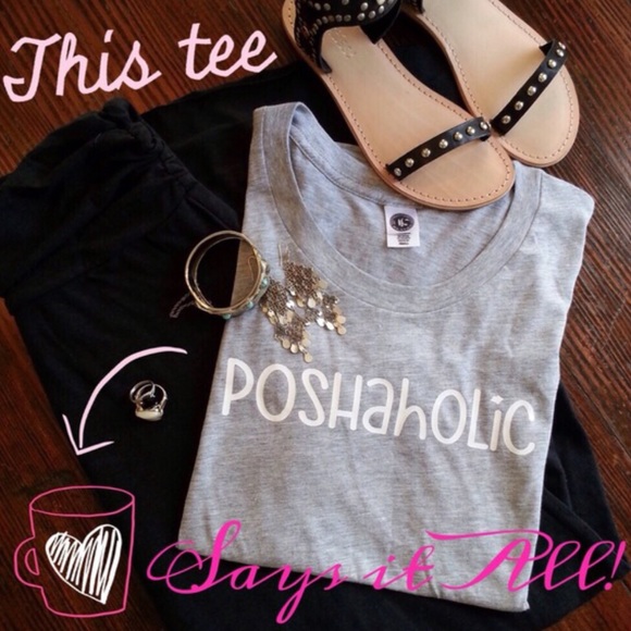 💥Last one💥 POSHaholic gray boyfriend tee