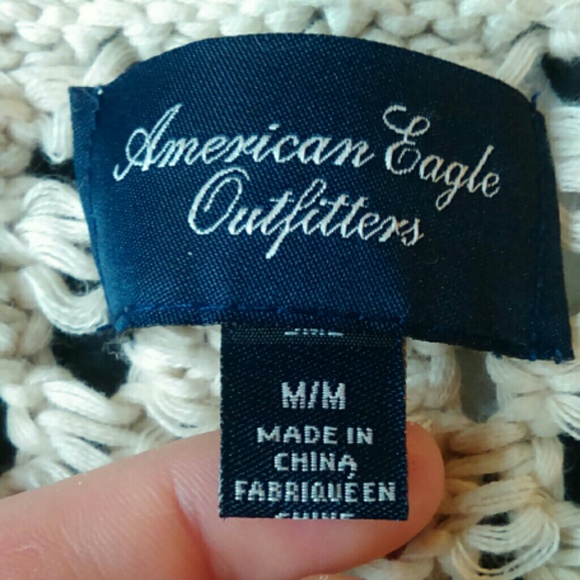 American Eagle crocheted long sleeve! - Picture 3 of 3