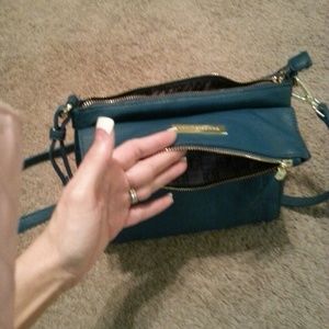 Liz Claiborne cross body bag NWOT blue-green