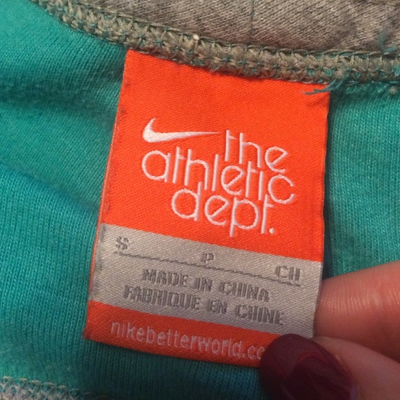 Nike Shorts - Picture 3 of 3