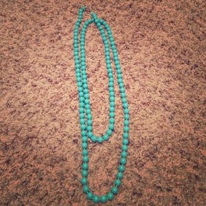Stella and Dot glass bead necklace