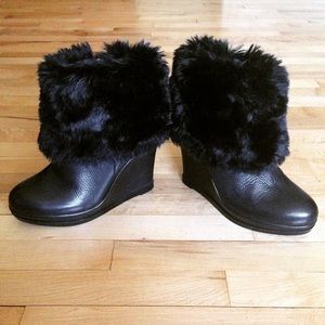 Vince Camuto winter wedges! Size 8