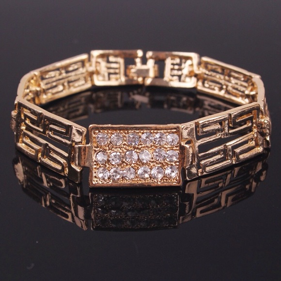 Beautiful Accessories - Cheristines