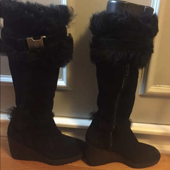 💟Sold💟 Coach suede and fur wedge boots