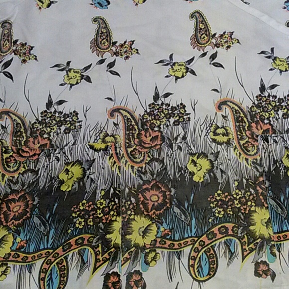 Scrub top - Picture 2 of 4