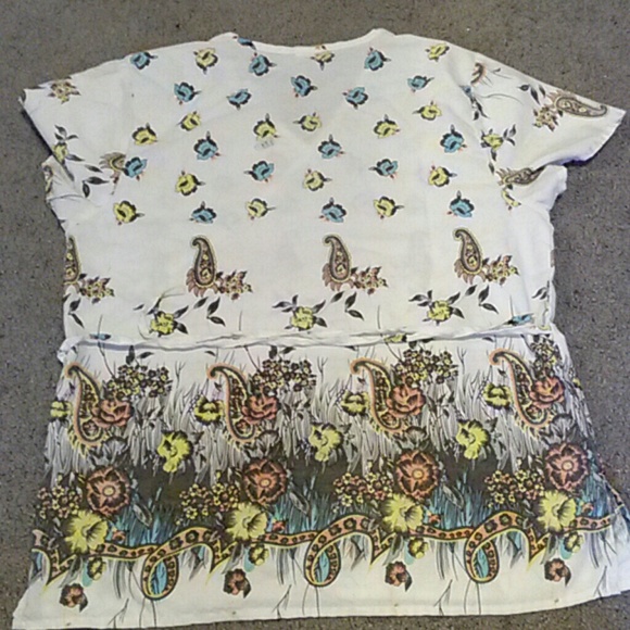 Scrub top - Picture 4 of 4