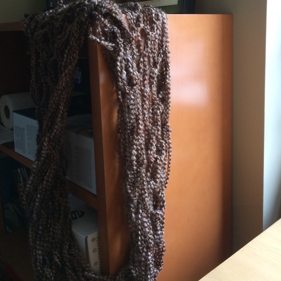 Handmade infinity scarf. - Picture 3 of 3