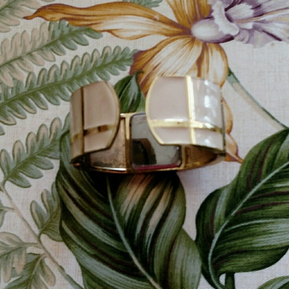 Rhinestone Quartz Cuff Watch - Picture 2 of 4