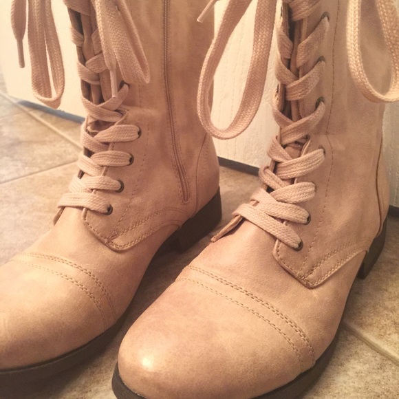 Mossimo Supply Co taupe combat boots