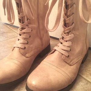 Mossimo Supply Co taupe combat boots