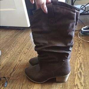 Brown boots