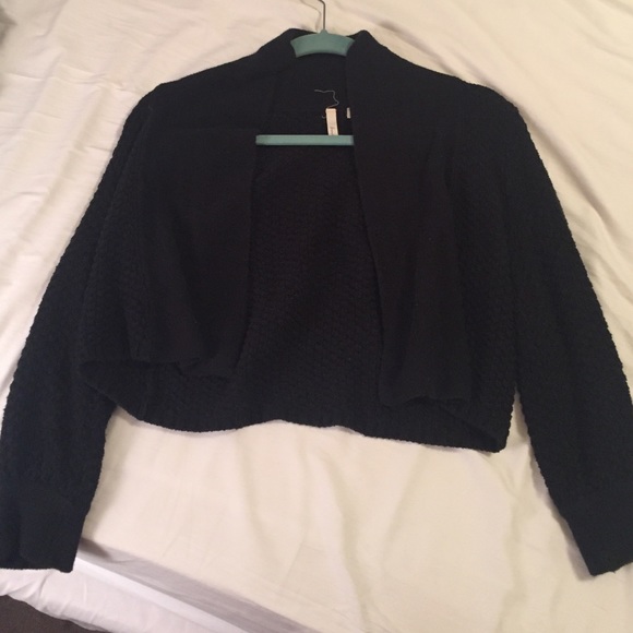 Cropped black sweater - Picture 1 of 2
