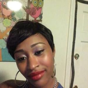 Meet your Posher, Shakia