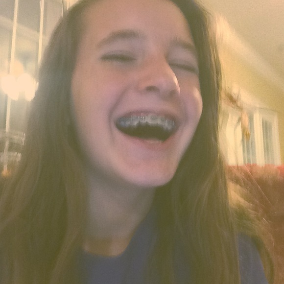 Meet your Posher, Mackenzie - Picture 1 of 1