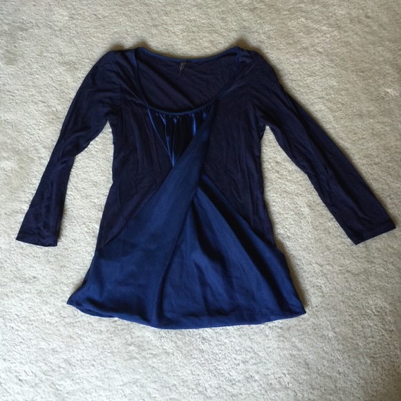 Cute Anthropologie twist detail top