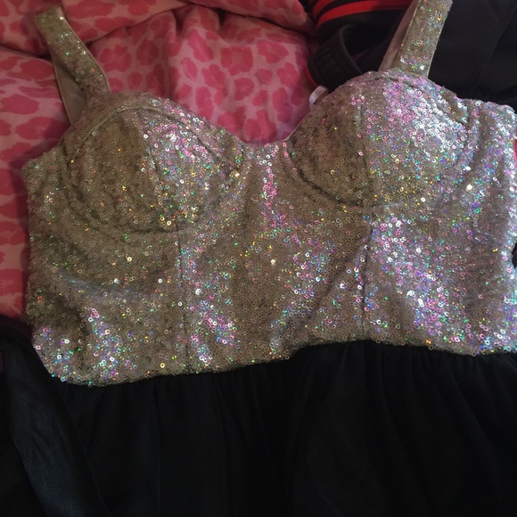 Dress - Picture 2 of 3