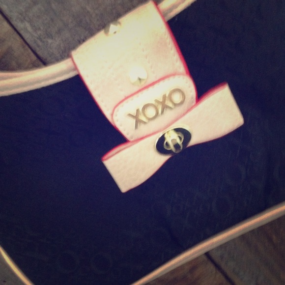 Xoxo purse