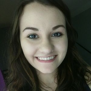 Meet your Posher, Alina