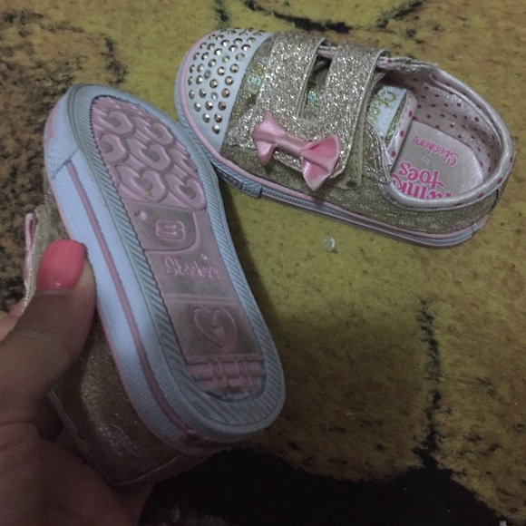 Skechers