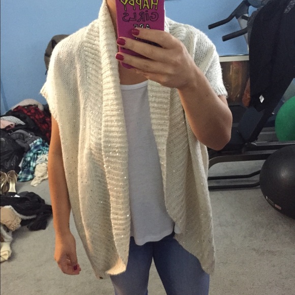 NWT GUESS sequin sweater cardigan small - Picture 2 of 3