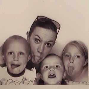 Meet your Posher, Ally