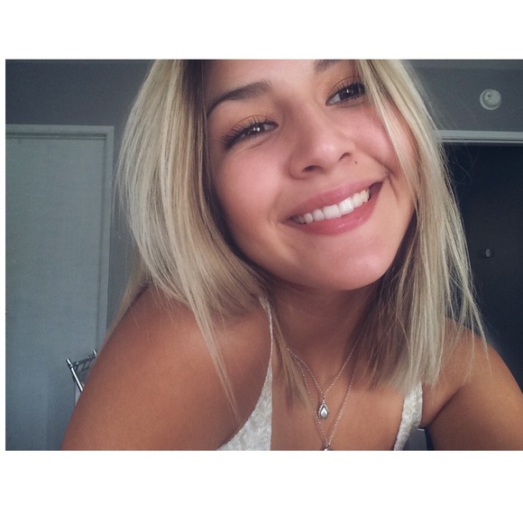 Meet your Posher, Madeline