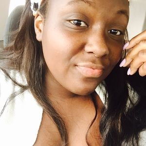 Meet your Posher, Briana