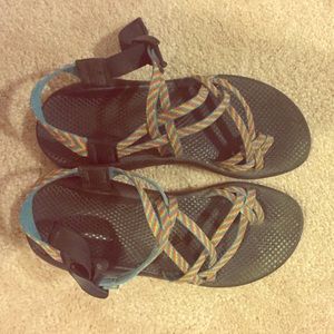 Chacos Size 8