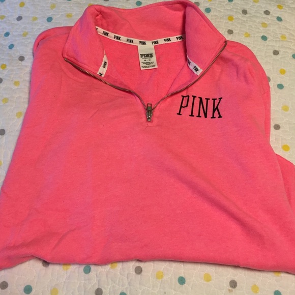 PINK VICTORIA SECRET SWEATSHIRT