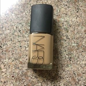 NARS SHEER GLOW