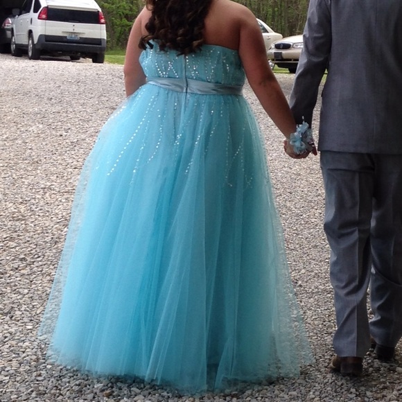 Prom Dress - Picture 2 of 2