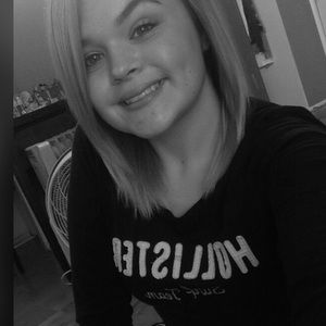 Meet your Posher, Marissa